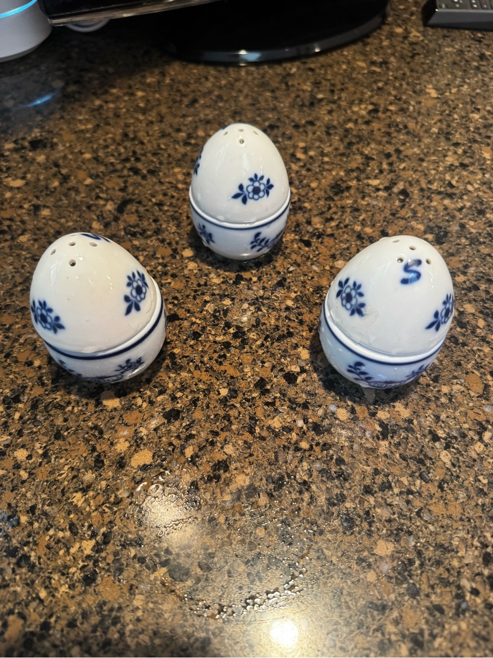Vintage Gerold Porzellan Bavaria Blue Onion Salt Pepper Egg Sets Set of 3